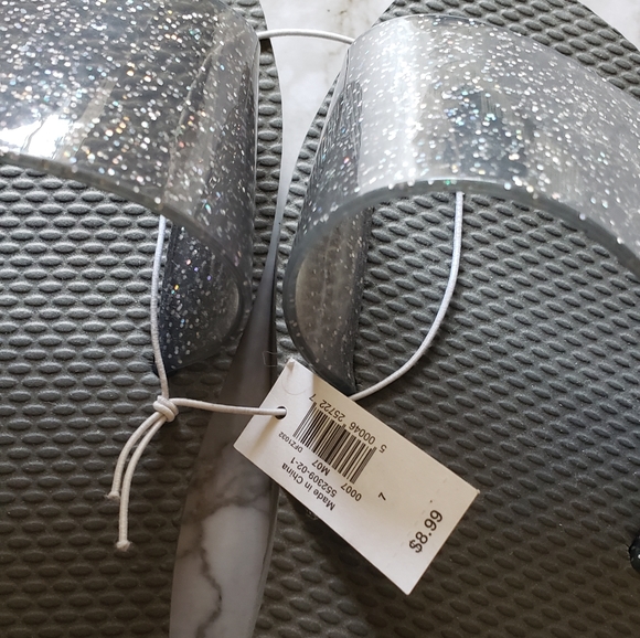 Old Navy Gray Slides - Picture 2 of 5